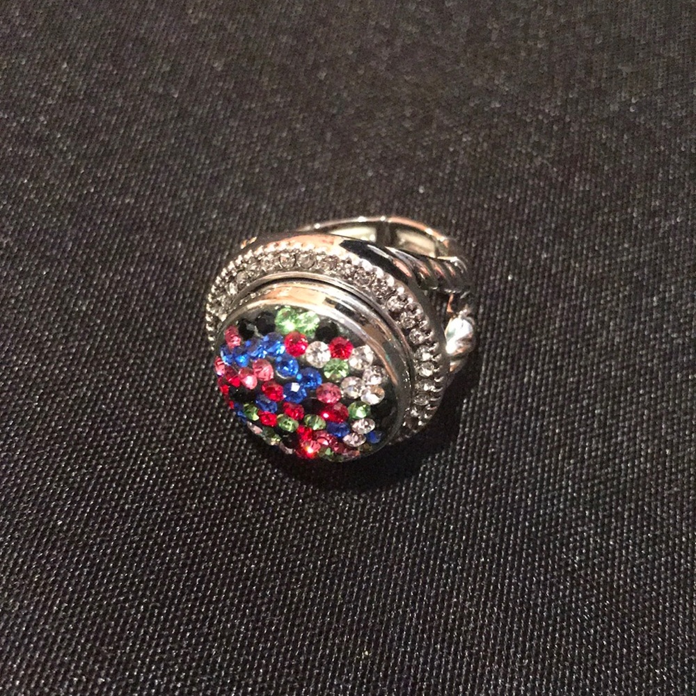 Magnolia and Vine Stretch ring